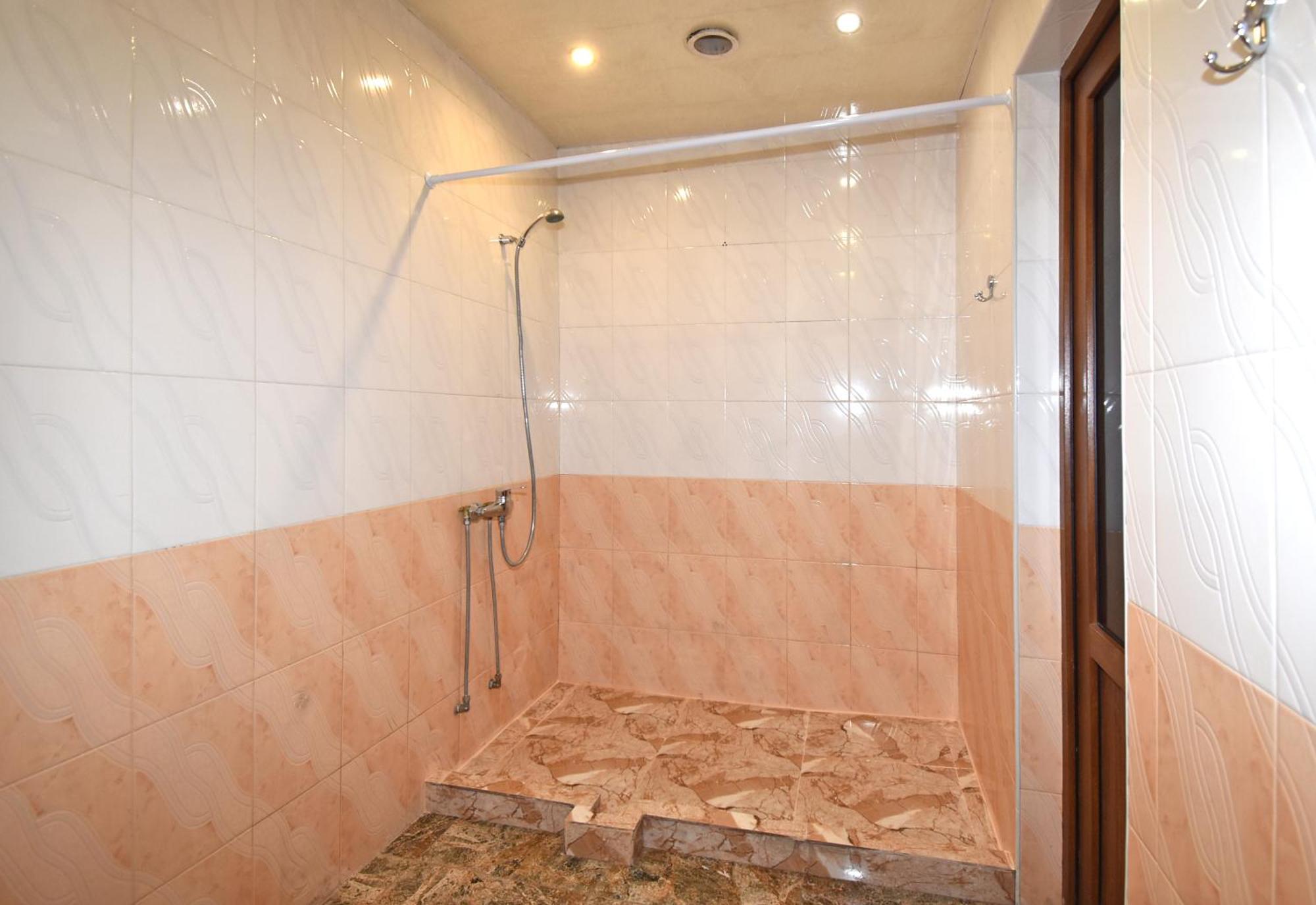 Armenak Apartment 5-Комнатная Erivan Exterior foto
