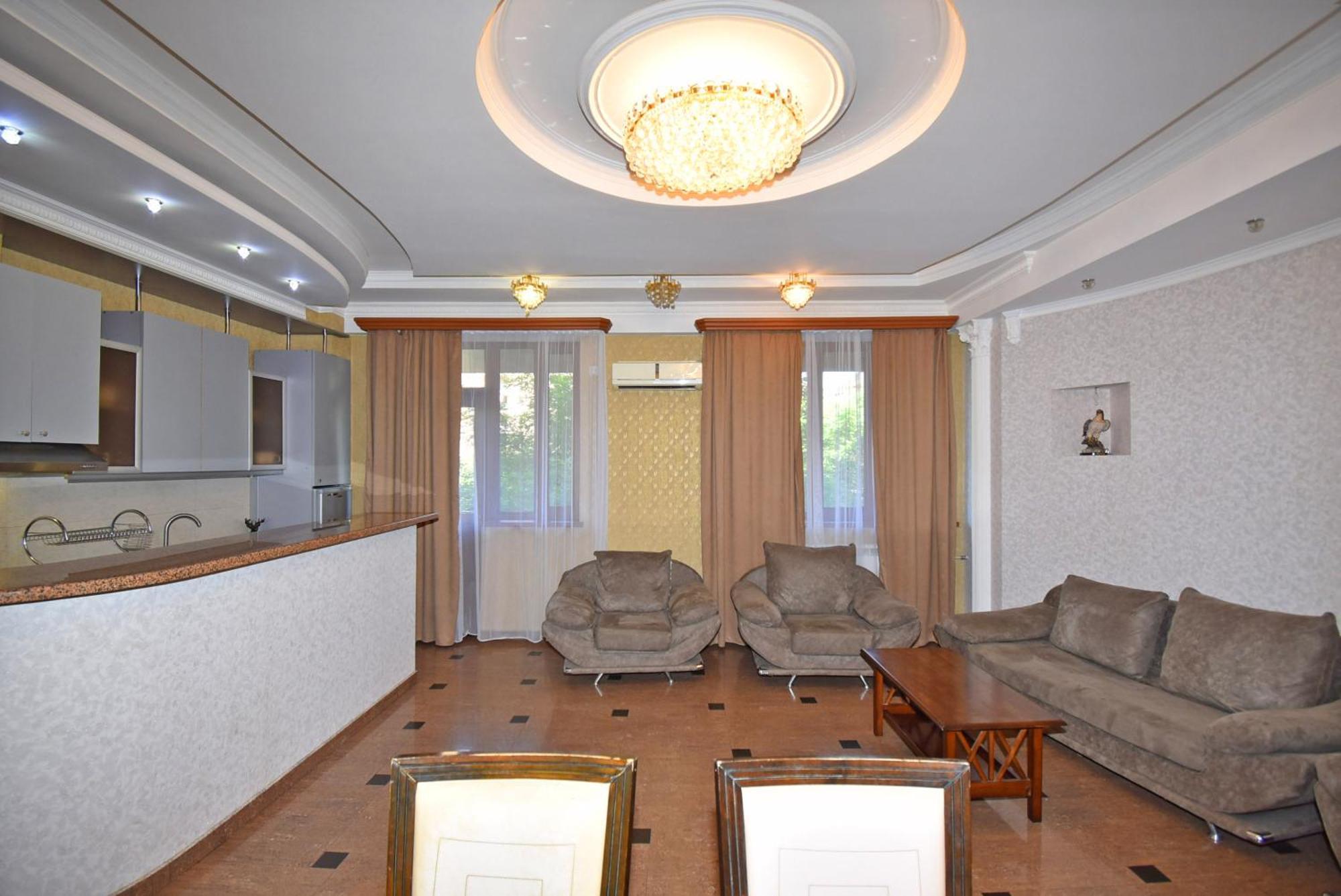 Armenak Apartment 5-Комнатная Erivan Exterior foto